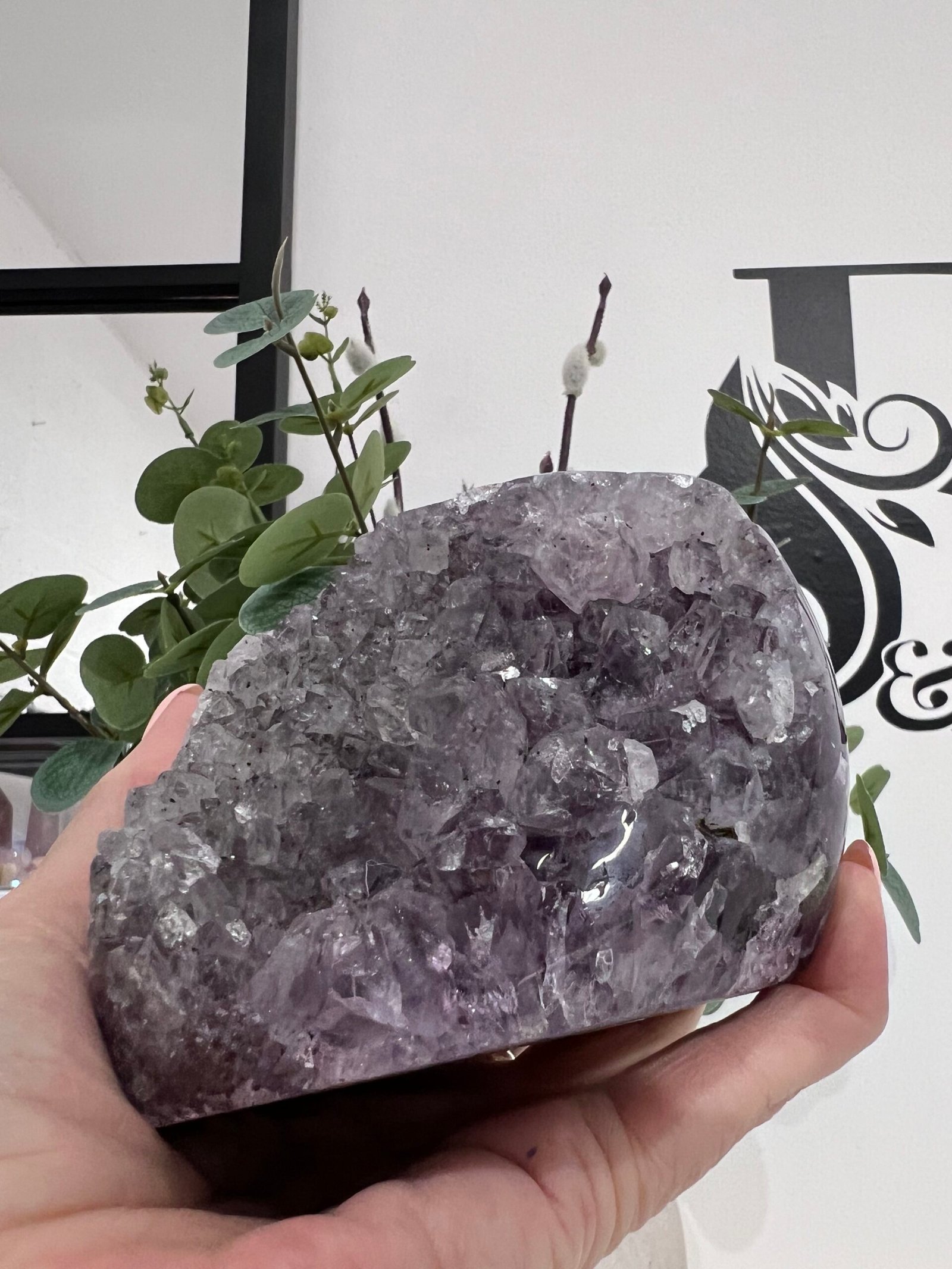 Amethyst Cut Base (792g) - Image 9