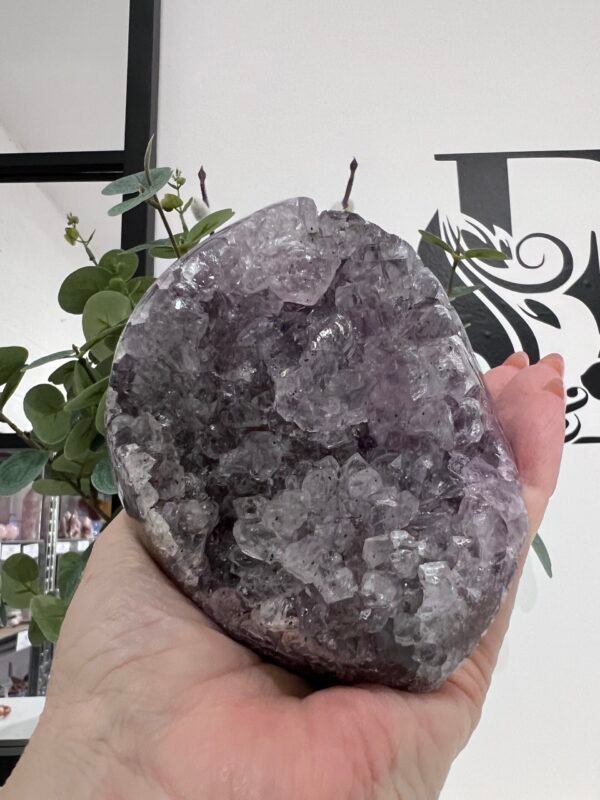 Amethyst Cut Base (792g)