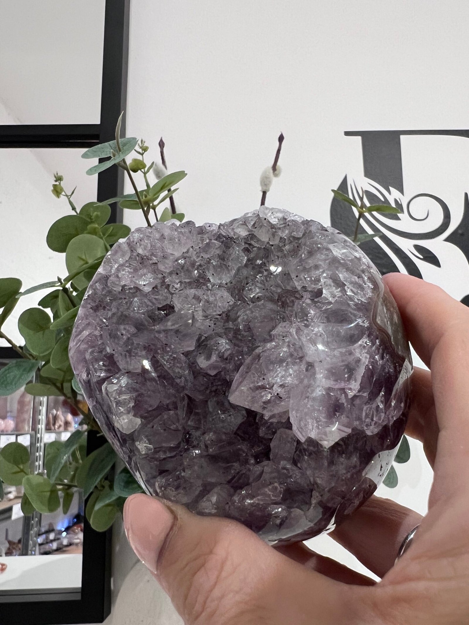 Amethyst Cut Base (792g) - Image 10
