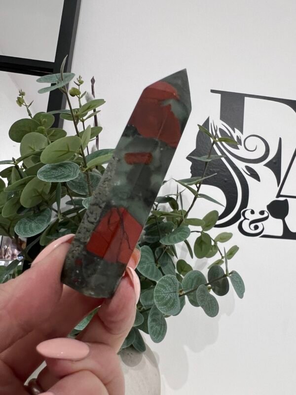 Bloodstone Tower (107g)