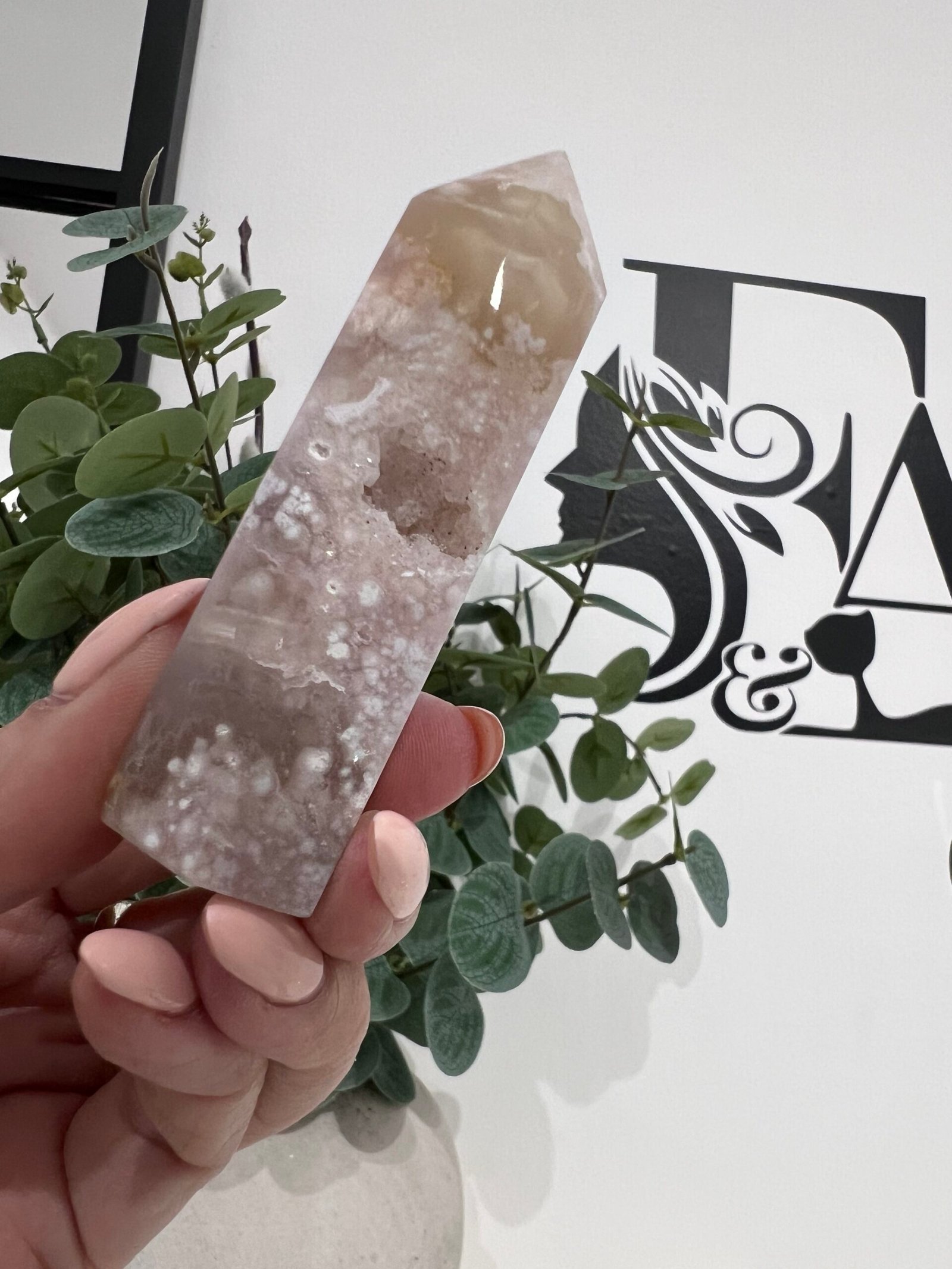 Brazilian Flower Agate Tower 82g