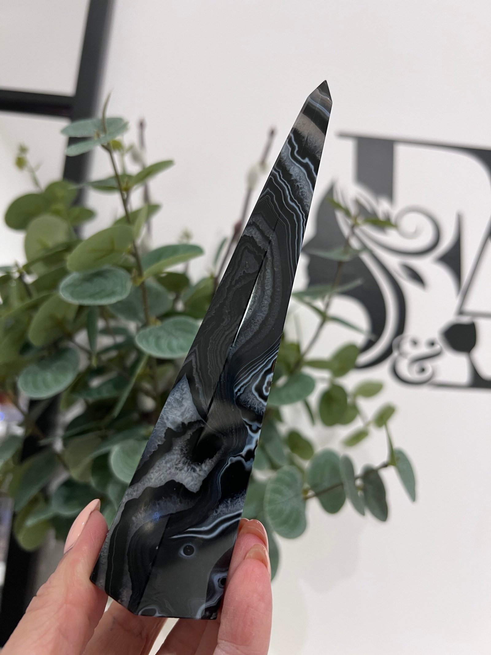 Black Agate Obelisk (229g) - Image 3