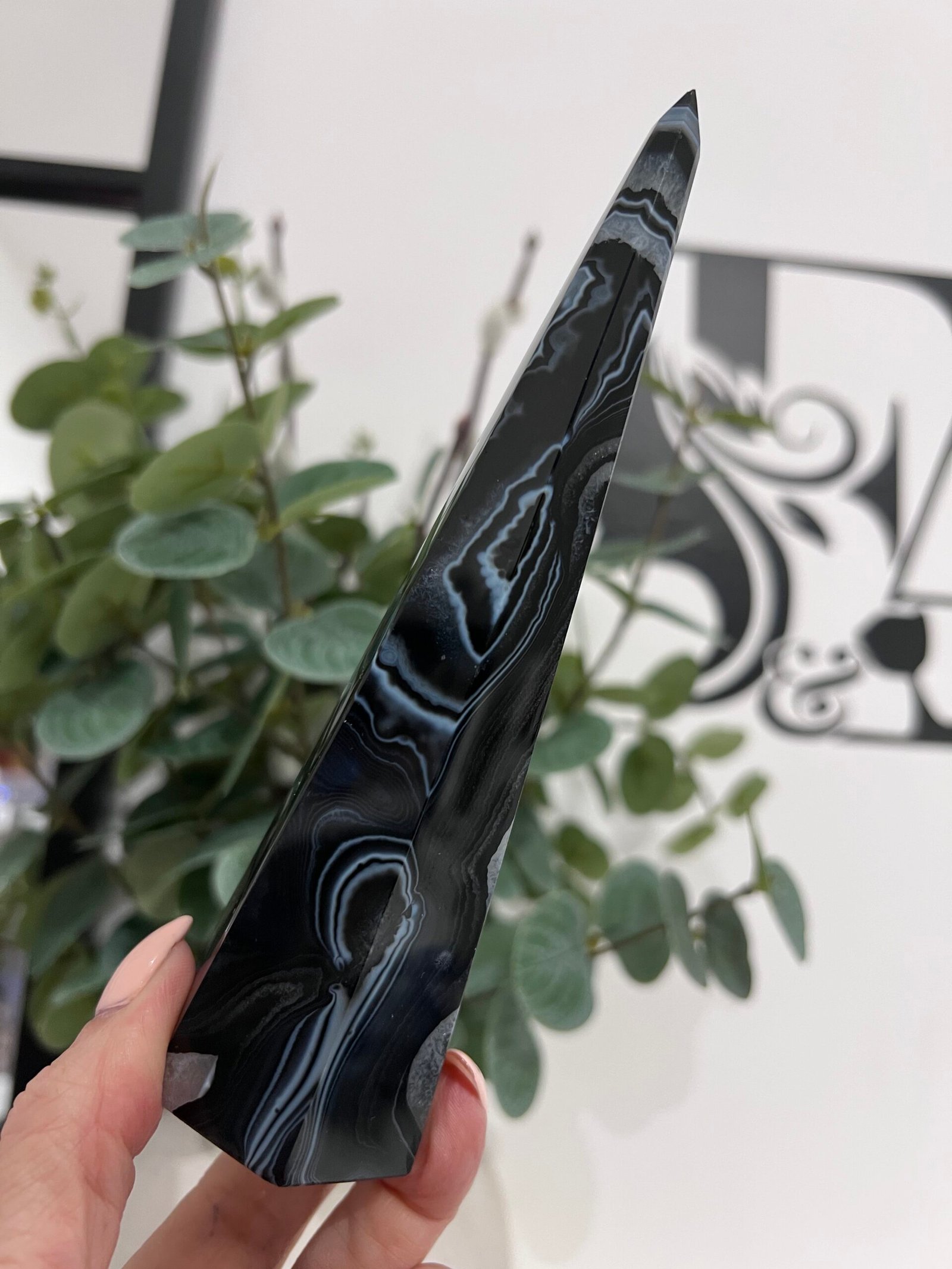 Black Agate Obelisk (229g) - Image 4