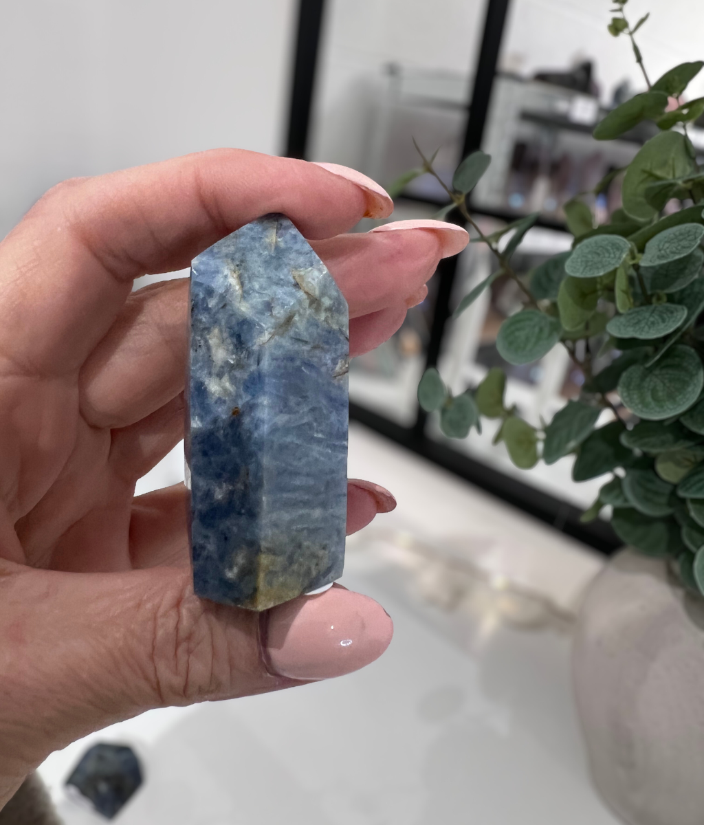 Blue Kyanite Free Form 62g